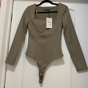Brand new Zara top!